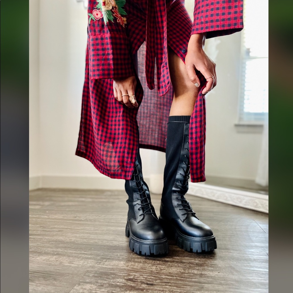 Black Lace Up Platform Chunky Boots Size 5.5